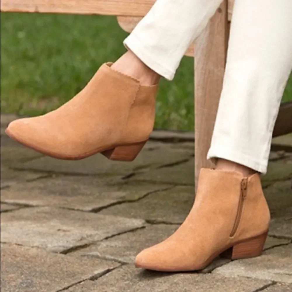 Jack Rogers Baliee‎ Suede Caramel Scalloped Trim Heeled Ankle Booties 6